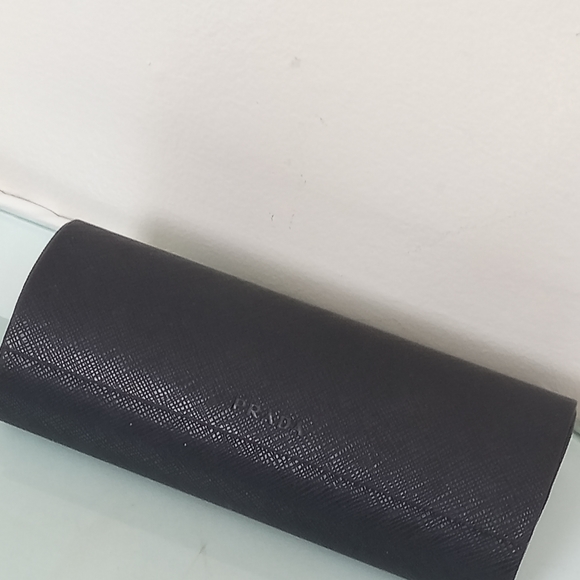Prada Black Flip Top Clamshell Protective Eyeglasses / Sunglasses Case - Picture 7 of 13